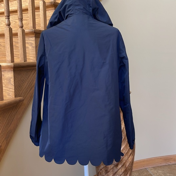 NWOT RED VALENTINO NAVY BLUE SEMI GLOSSY NYLON FLARED SCALLOPED EDGE ZIP JACKET - Picture 12 of 15